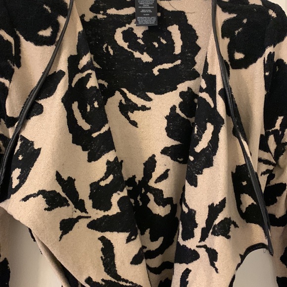 INC floral black and beige wrap - Picture 8 of 14